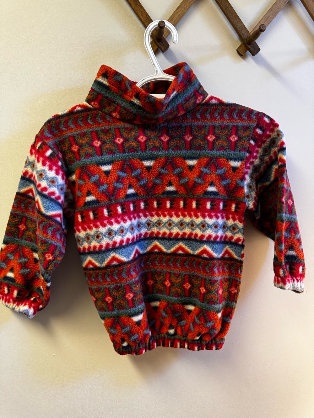 Vintage Red Patterned Turtleneck Fleece Top